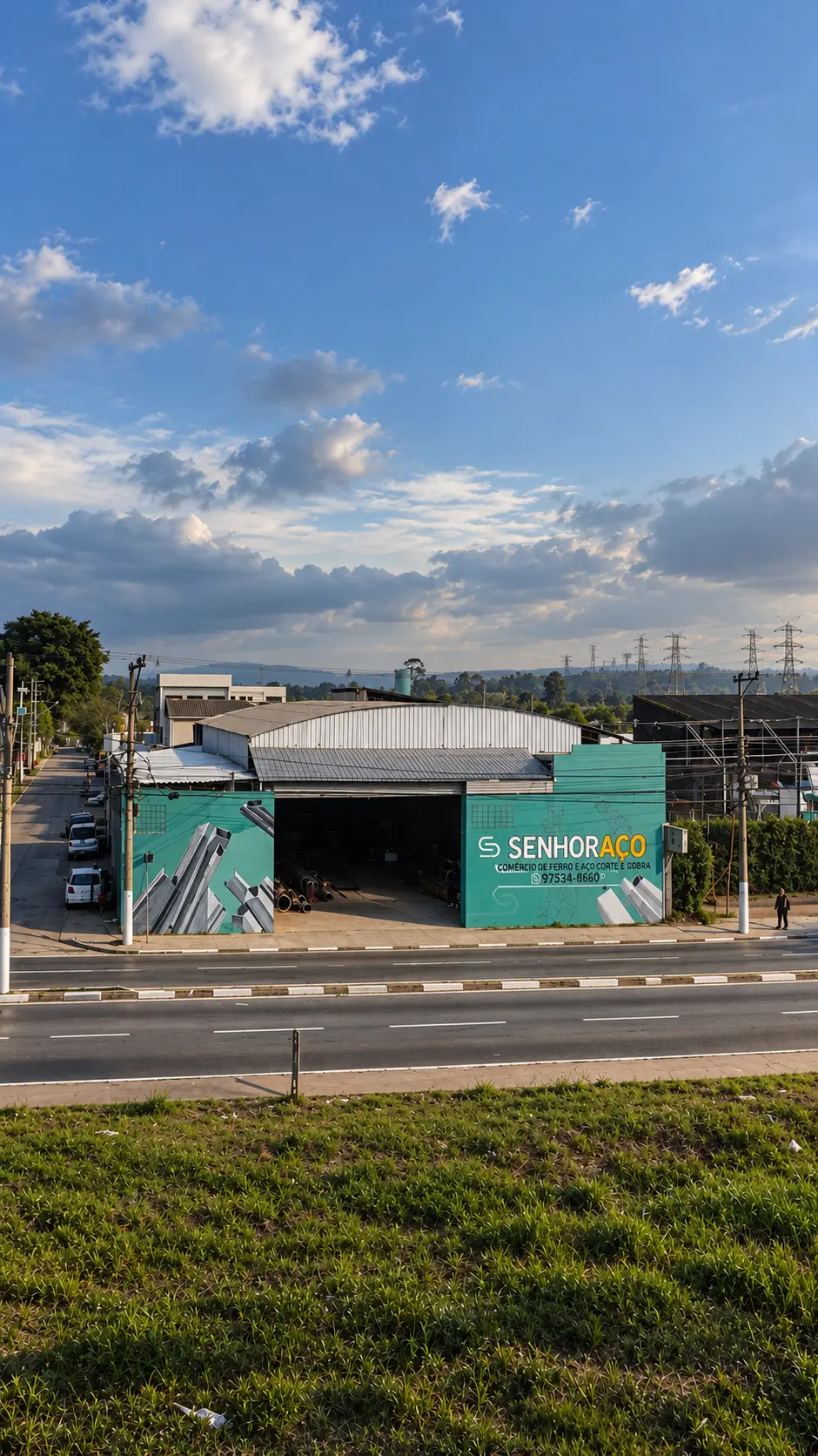 Fachada da Senhor Aço em Mogi das Cruzes, vista de drone
